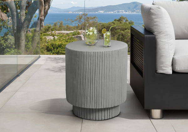 English Elm Accent Table Round Matte Finish Weather Resistant Magnesium Oxide Indoor Outdoor Side Grey B2710P461662