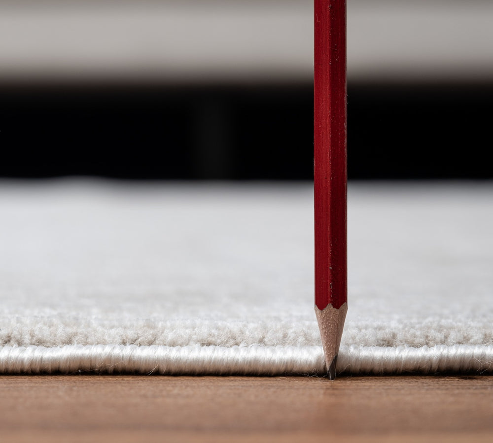 English Elm Elegance Ivory Area Rug 2 Ft X 3 Ft - Soft, Durable, Stain-Resistant, Perfect For High-Traffic Spaces B186P181055