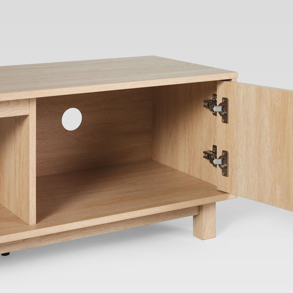 Arundo Mid-century Modern 70" TV Stand with Fluted Doors, Open Storage & Coastal Oak Finish