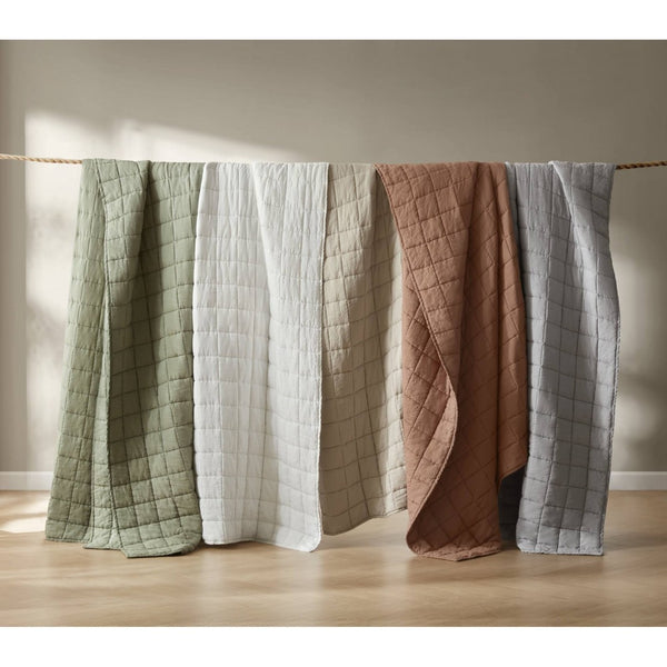 English Elm 3-piece French Linen Quilt Set King Garment Washed Box Stitch Breathable Bedding Brick Red B035P408304