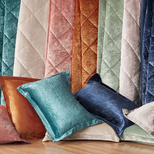 JLA Home Intelligent Design - Velvet Quilted Diamond Comforter Set with Oblong Decorative Pillow, Plush Hypoallergenic Warmth Teal ID10-1906