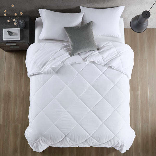 English Elm Oversized Cooling Down Alternative Comforter - Silky Nylon Jersey, Noiseless Diamond Quilt, Oeko-Tex White 22.83 L x 20.87 W x 6.1 H B035P268145
