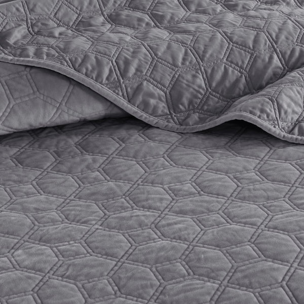 English Elm 3 Piece Velvet Quilt Set Full/Queen with Geometric Quilt Design, Antimicrobial Finish for Fresh Comfort Grey 17.72 L x 16.14 W x 7.09 H B03597475