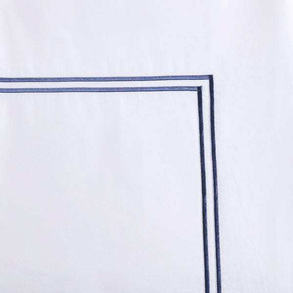 JLA Home Madison Park Signature - 100% Cotton Sateen Comforter Set with 500TC Embroidered Border, Removable Duvet Cover, OEKO‑TEX Certified White/Navy MPS10-504