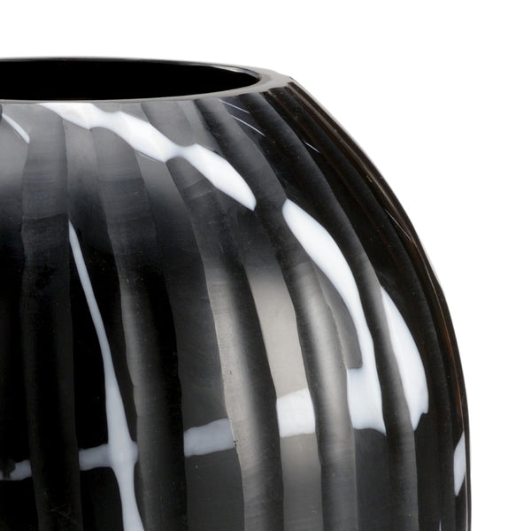 Wildwood Midnight Cut-Glass Vase 14" H X 9" W — Bold Black & White Abstract Statement Piece For Modern DéCor 301963