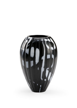 Wildwood Midnight Cut-Glass Vase With Bold Black & White Abstract Motif — Sculptural Accent For Modern Spaces 301964