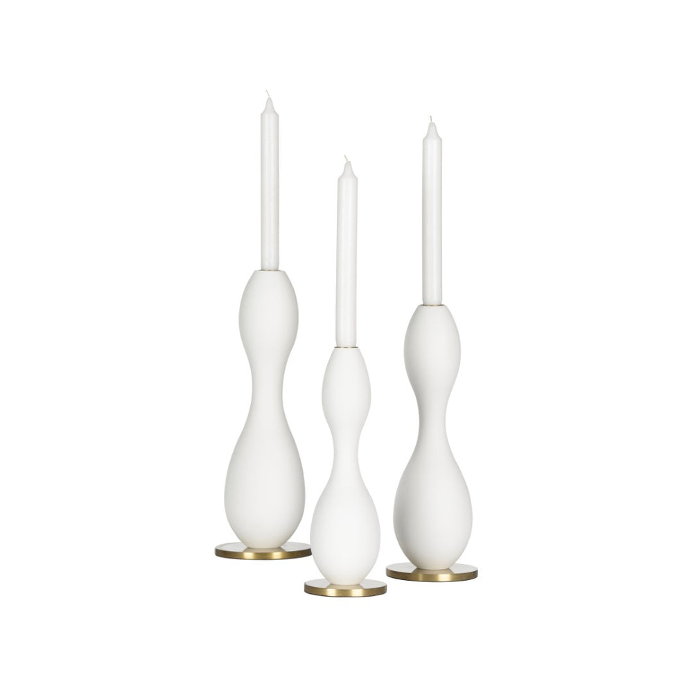 Wildwood Brunswick Resin Candleholders S/3 — Timeless Hourglass White Finish With Antique Brass Bases For Elegant Centerpieces And Mantels 302670