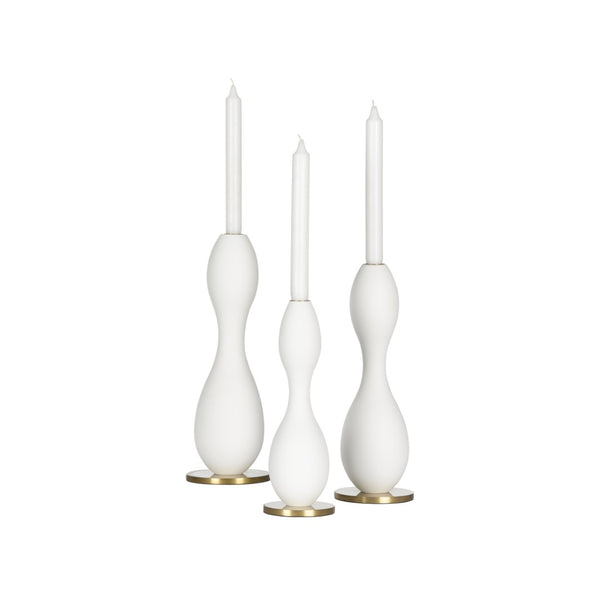 Wildwood Brunswick Resin Candleholders S/3 — Timeless Hourglass White Finish With Antique Brass Bases For Elegant Centerpieces And Mantels 302670