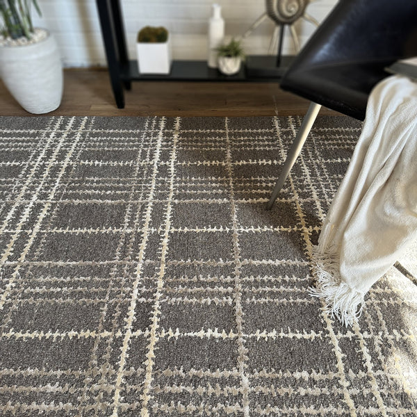 Capel Rugs Tartan Area Rug: Timeless Scottish Plaid Design, Hand-tufted Luxury Blend For Modern Sophistication Peppercorn, Gray 85% Wool,15% Viscose 3100rs07090909380