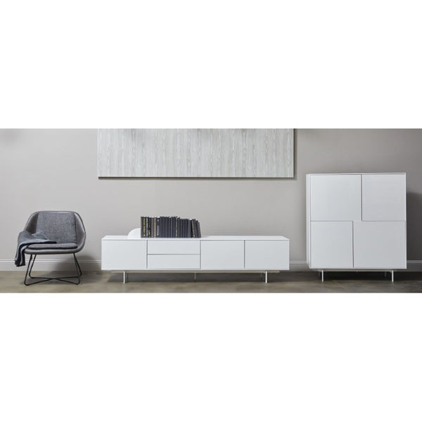 EuroStyle Birmingham Gloss White Lacquer Media Stand with Steel Legs for Modern Living Rooms 31015WHT-KIT