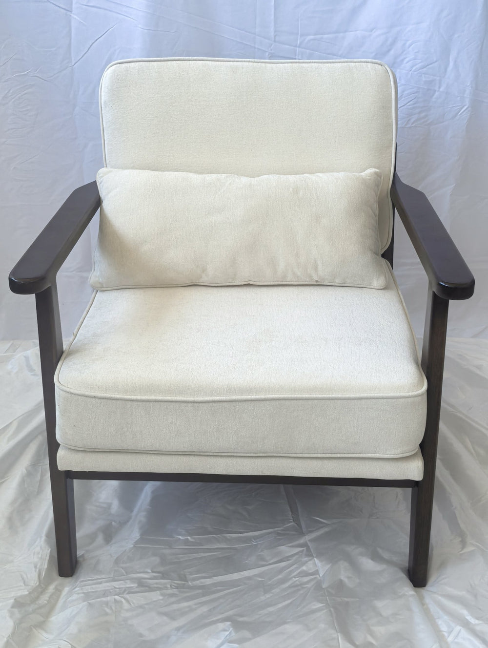 English Elm Mid-Century Modern Accent Chair In Beige - Vintage Luxury Design For Living Room & Bedroom Relaxation W1893P396359