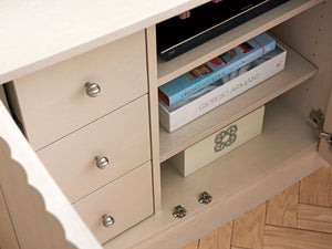 Lexington Sligh Ellerston Media Console - Elegant Hollywood Regency Design With Scalloped Detailing And Storage Options Opaline Wood 310-660