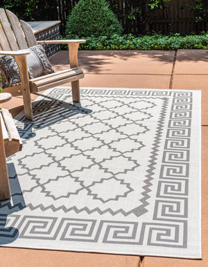 Unique Loom Gray Outdoor Trellis Rug - Stylish 3'3" X 5'1" Design For Indoor & Outdoor Spaces With Durability Gray  3126667-unique-loom
