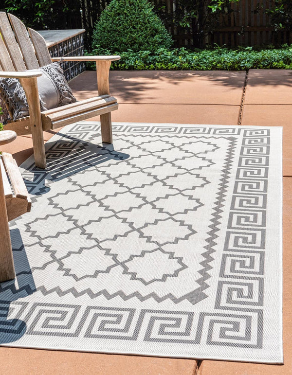 Unique Loom Gray Outdoor Trellis Rug - Stylish 3'3" X 5'1" Design For Indoor & Outdoor Spaces With Durability Gray  3126667-unique-loom