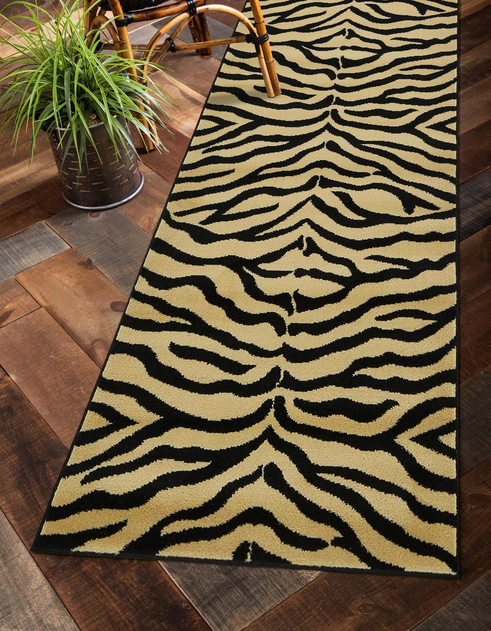 Unique Loom Cream 10 Ft Wildlife Runner Rug – Soft, Stylish Addition To Elevate Your Home Décor With Elegance Black  3129938-unique-loom