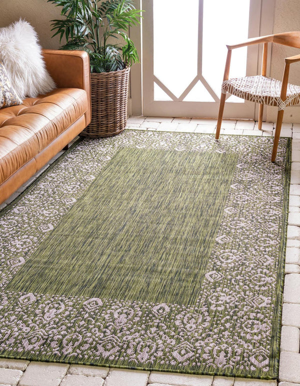 Unique Loom Green Outdoor Border Rug - 4' 1" X 6' 1" Weather-resistant Accent For Patios And Gardens Green  3144874-unique-loom