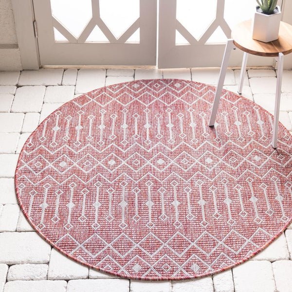 Unique Loom Green Outdoor Trellis Rug – Vibrant 5' Round Design To Enhance Patios And Garden Spaces Elegantly Red  3159548-unique-loom