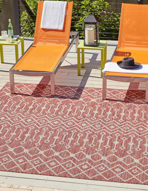 Unique Loom Green Outdoor Trellis Rug – Vibrant 5' Round Design To Enhance Patios And Garden Spaces Elegantly Red  3159550-unique-loom