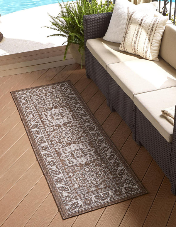 Unique Loom Rust Outdoor Aztec Rug In Vibrant Rust Red – Perfect Cultural Flair For Patios And Entryways Brown  3162499-unique-loom