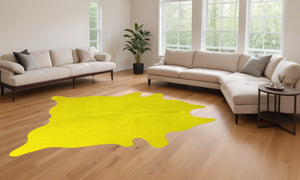 Homeroots 72" X 84" Yellow Cowhide - Rug Yellow Cowhide 316711
