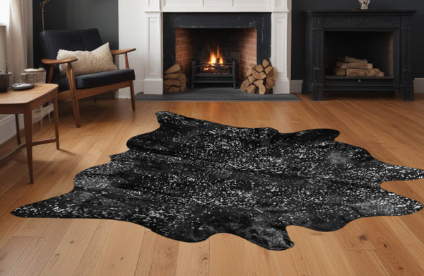 Homeroots Black And Silver Cowhide Animal Print Area Rug Black,Silver Cowhide 316715