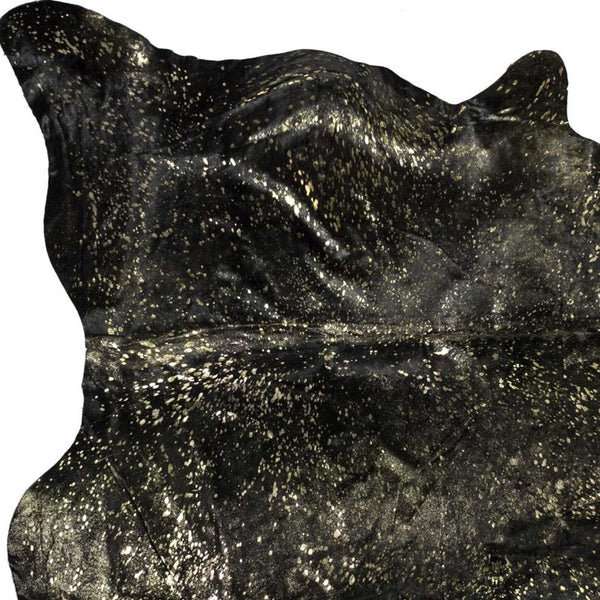 Homeroots 72" X 84" Chocolate And Gold Cowhide - Area Rug Chocolate,Gold Cowhide 316717