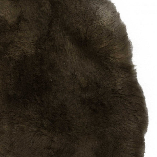 Homeroots 2' X 3' Brown Natural Sheepskin Single Short Haired Area Rug  Genuine Sheepskin 316908