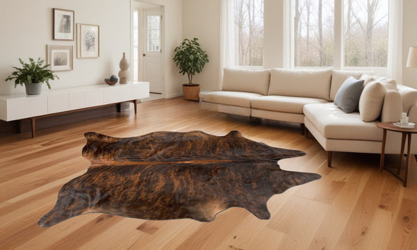 Homeroots 72" X 84" Dark Brindle Cowhide - Rug Brindle Cowhide 316974