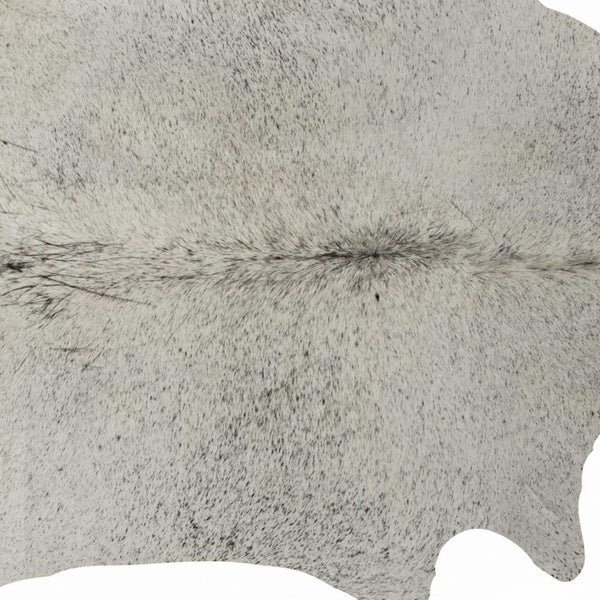 Homeroots 6' X 7' Gray Cowhide Hand Tufted Area Rug  Cowhide 316975