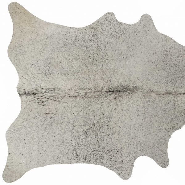 Homeroots 6' X 7' Gray Cowhide Hand Tufted Area Rug  Cowhide 316975