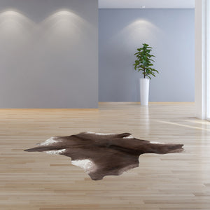 Homeroots 2' X 3' Taupe And White Calfskin - Area Rug Taupe,White Cowhide 316978