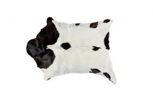 Homeroots 2' X 3' Natural Black And White Calfskin Area Rug White,Chocolate Cowhide 316980