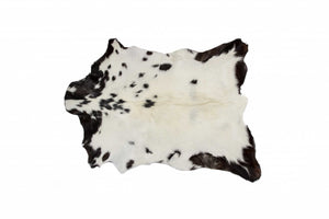 Homeroots 2' X 3' White And Black Calfskin - Area Rug White,Black Cowhide 316981