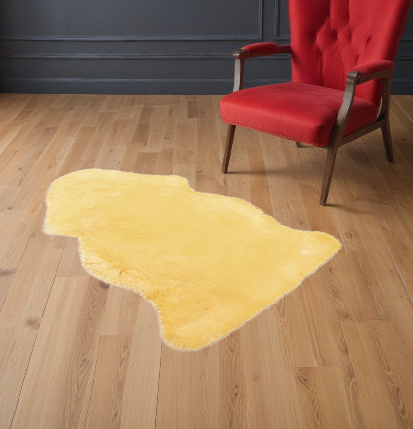 Homeroots Cream Animal Print Area Rug  Genuine Sheepskin 317006