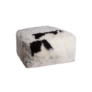 Homeroots 24" X 24" X 12" Spotted Short-hair Sheepskin Cube Pouf Spotted Sheepskin 317026