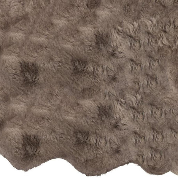 HomeRoots 4' X 6' Genuine Sheepskin Handmade Area Rug - Luxurious Softness, Durable Design for Cozy Spaces Taupe 317032