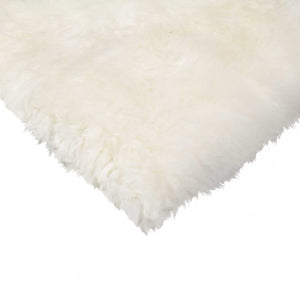 Homeroots 17" X 17" Off White Synthetic Solid Color Pad  Sheepskin 317157
