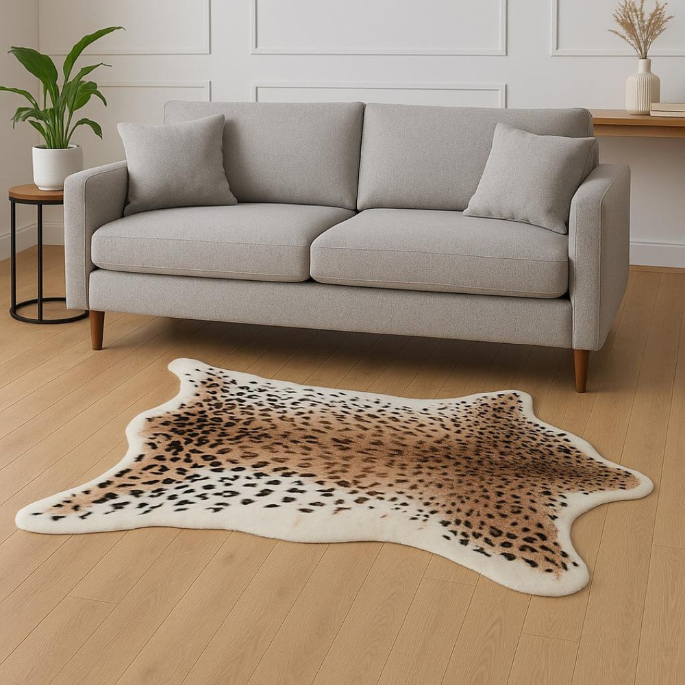 HomeRoots 5' Contemporary Hand-Knotted Leopard Print Area Rug in Brown & Black - Stylish, Durable, Versatile Decor 317168