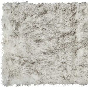 Homeroots 3' X 5' Gray Faux Fur Area Rug  Faux Fur 317174