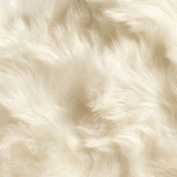 Homeroots 4' X 6' Off White Faux Sheepskin Washable Area Rug  Faux Sheepskin 317187