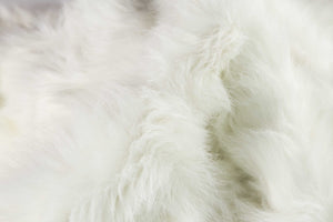 HomeRoots 5' Off White Animal Print Shag Area Rug - Plush Retro Design for Cozy, Modern Living Spaces 317188