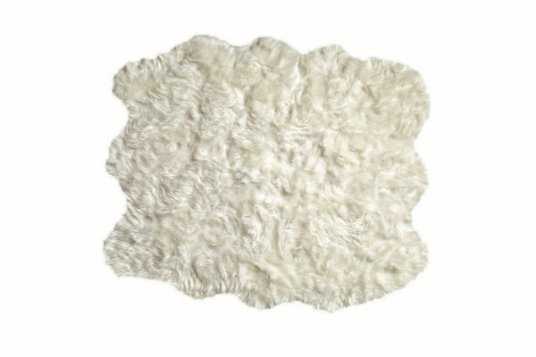 HomeRoots 5' Off White Animal Print Shag Area Rug - Plush Retro Design for Cozy, Modern Living Spaces 317188