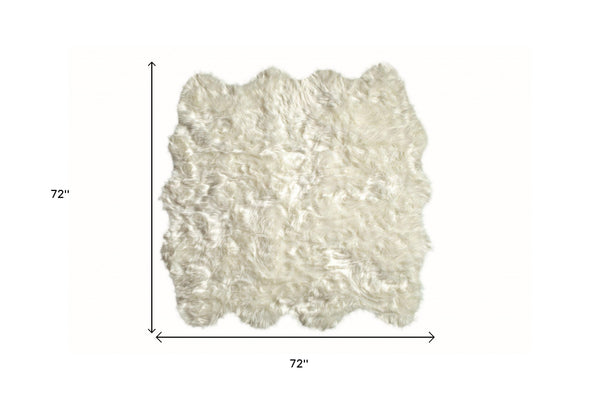 Homeroots Off White Animal Print Area Rug  Acrylic 317189