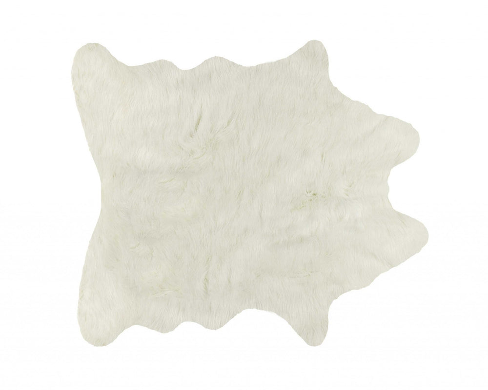 Homeroots 5' X 8' Off White Faux Fur Hand Knotted Washable Area Rug  Faux Fur 317190
