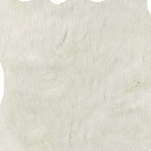 Homeroots 5' X 8' Off White Faux Fur Hand Knotted Washable Area Rug  Faux Fur 317190