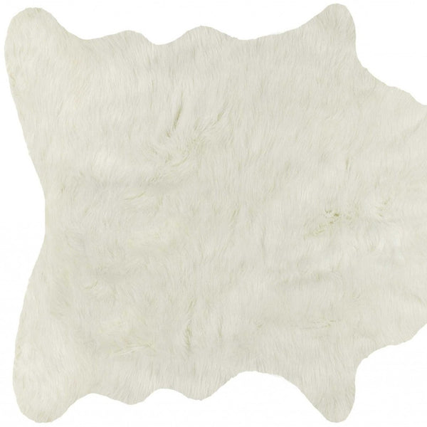 Homeroots 5' X 8' Off White Faux Fur Hand Knotted Washable Area Rug  Faux Fur 317190