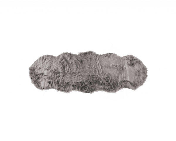 Homeroots 2' X 6' Gray Sheepskin Double - Area Rug  Acrylic 317268