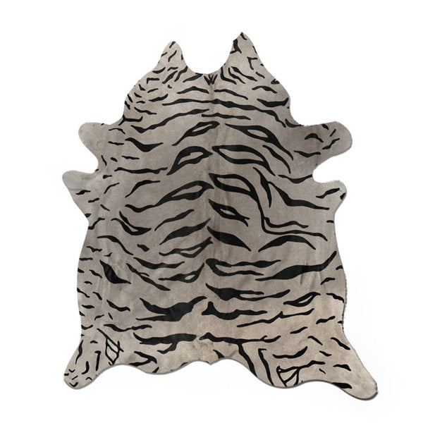 Homeroots 6' X 7' Gray And Black Cowhide Cowhide Area Rug  Cowhide 317299