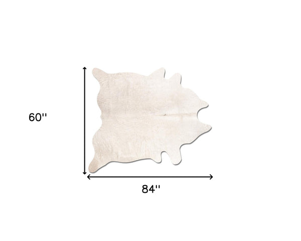 Homeroots 60" X 84" Off White Cowhide  Rug  Cowhide 317302