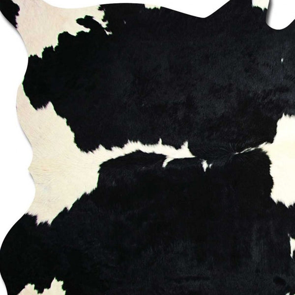 Homeroots 60" X 84" Black And White Cowhide - Area Rug Black,White Cowhide 317315
